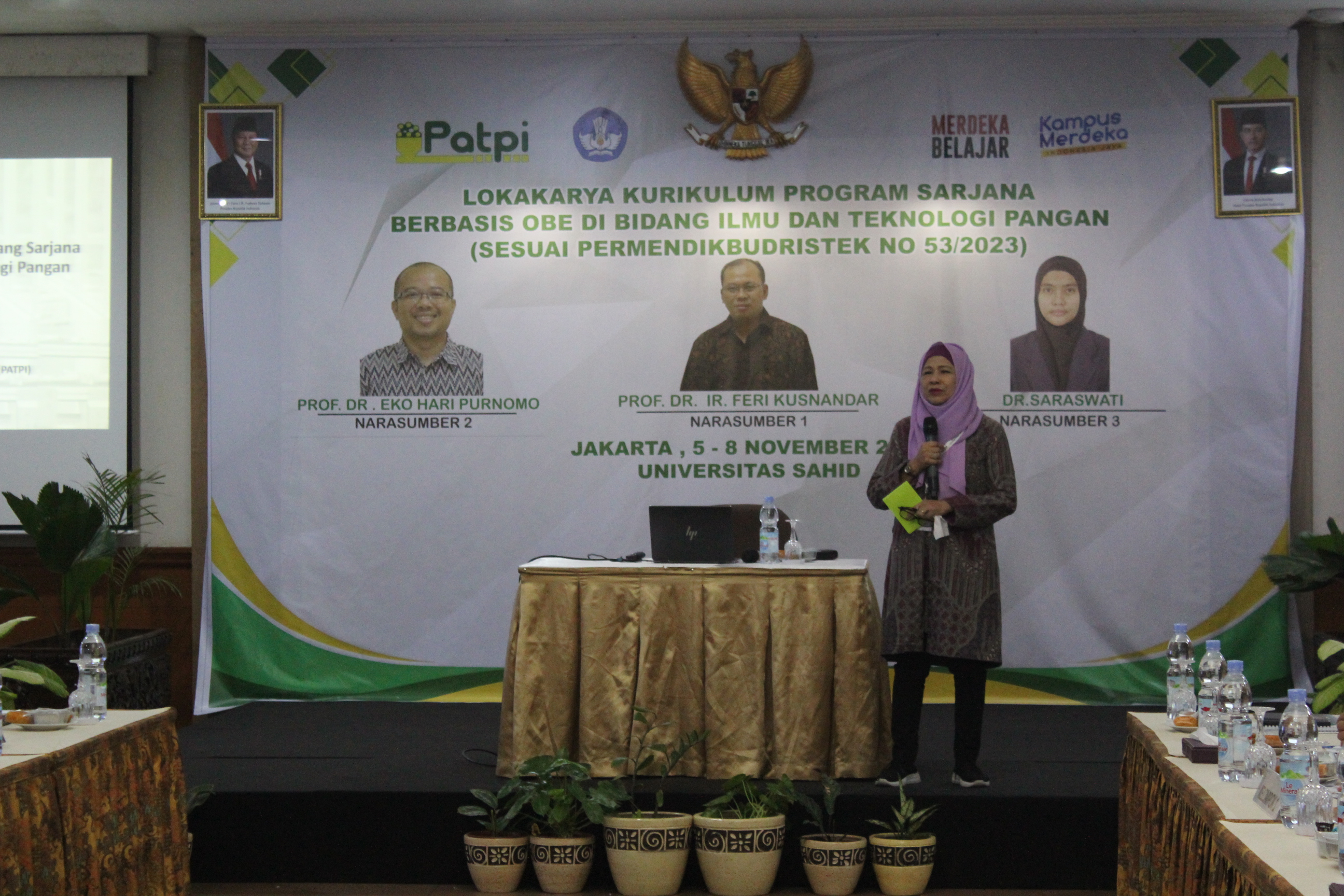 Pembukaan Lokakarya oleh Ketua Umum PATPI, Prof. Dr. Ir. Giyatmi, MSi